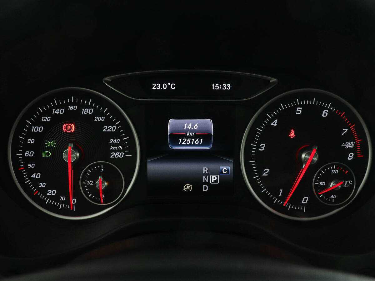 Mercedes-Benz GLA 200, 2019 Фото №11