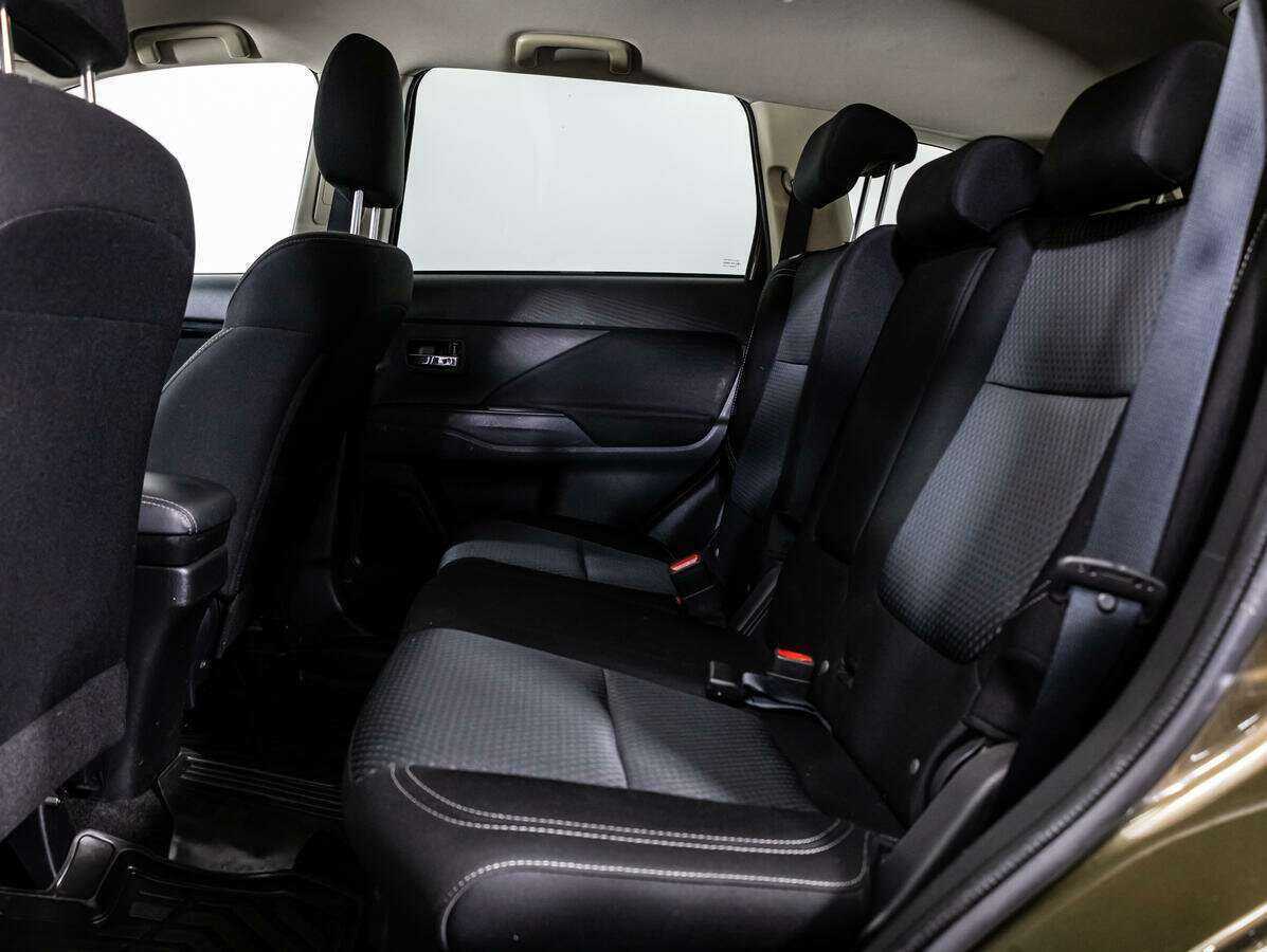 Mitsubishi Outlander, 2019 Фото №8