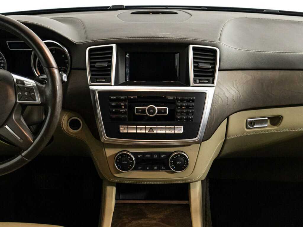 Mercedes-Benz M-Класс 350 CDI, 2015 Фото №14