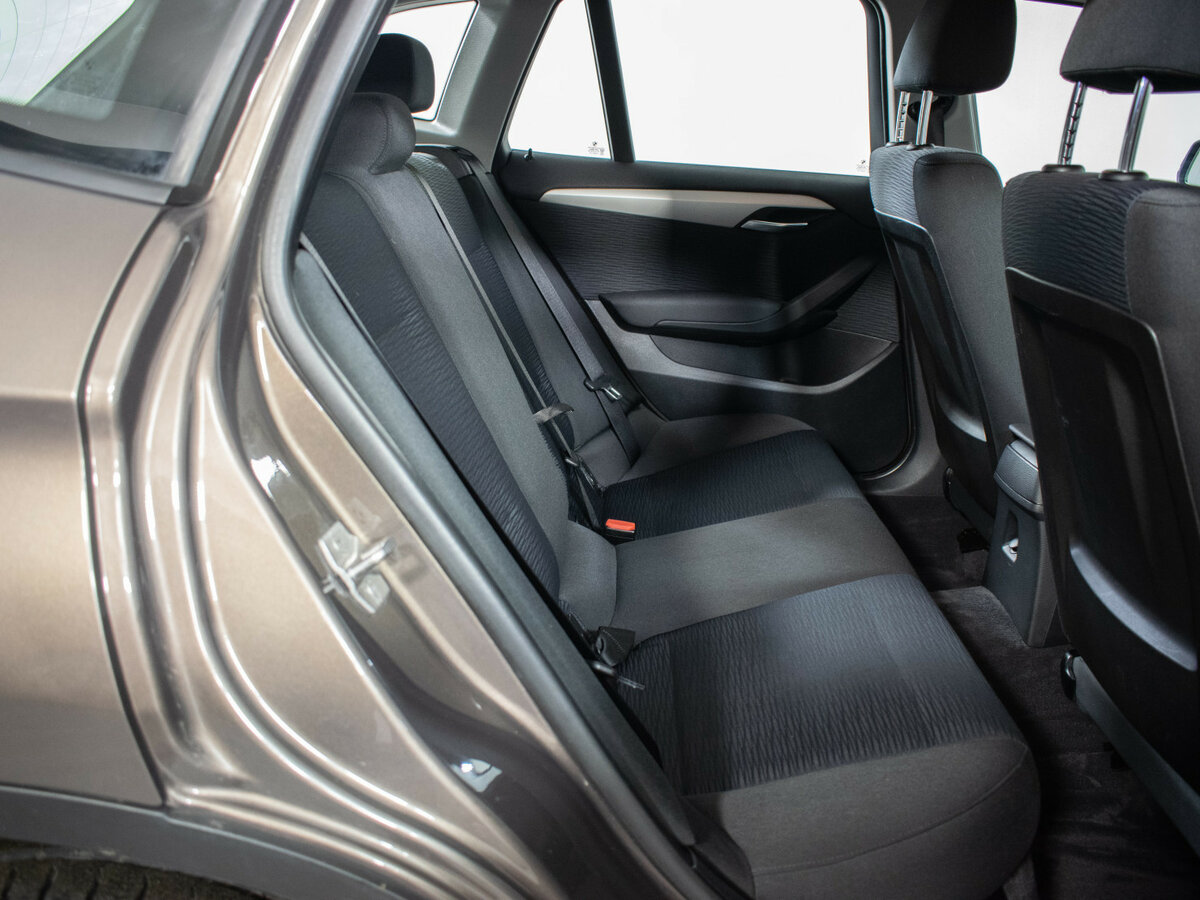BMW X1 18i I (E84), 2012 Фото №9