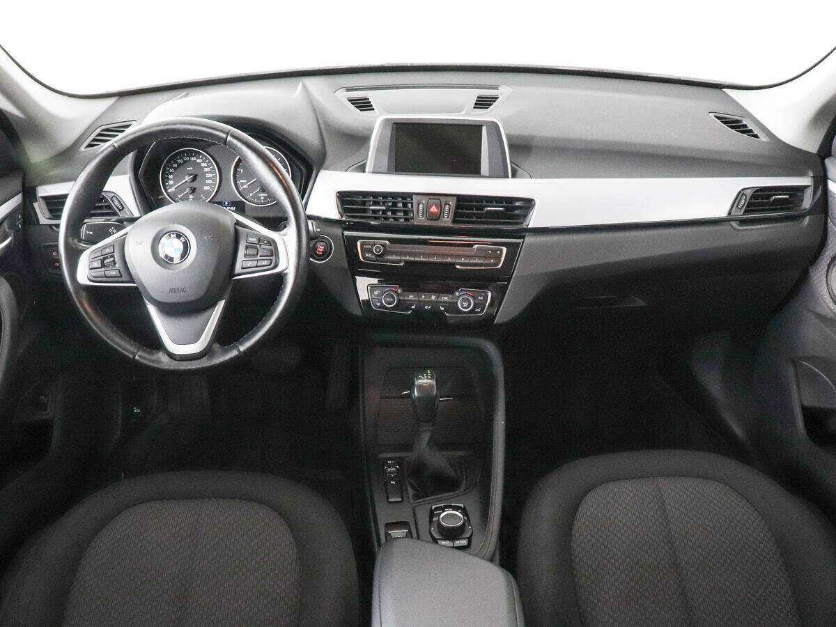 BMW X1 18i sDrive, 2017 Фото №8