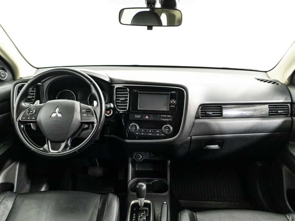 Mitsubishi Outlander, 2016 Фото №13