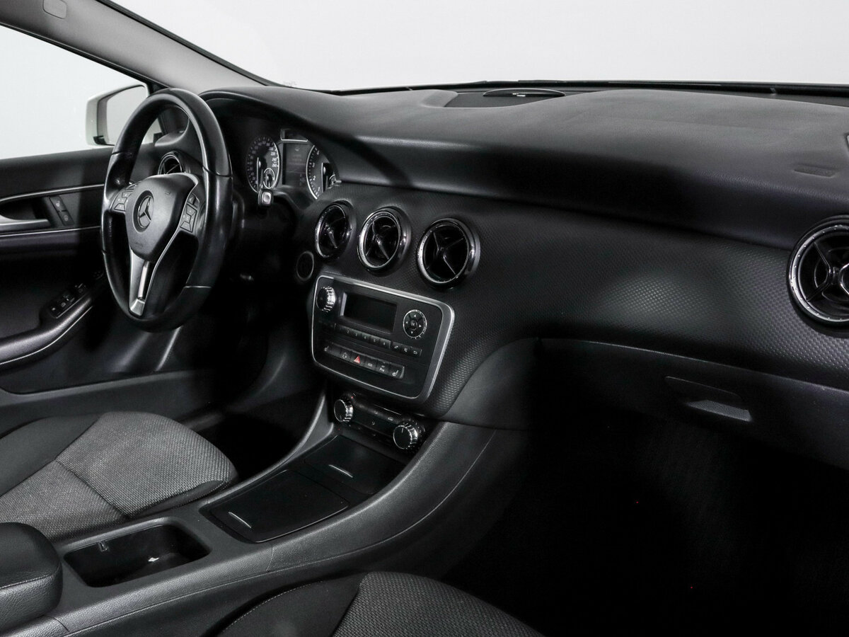 Mercedes-Benz A-Класс 180 III (W176), 2014 Фото №7