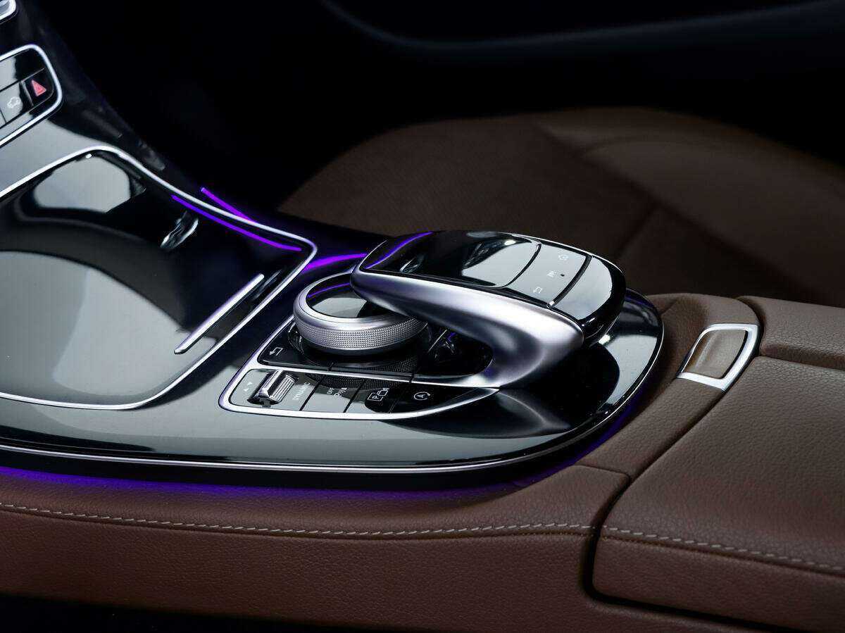 Mercedes-Benz E-Класс 200, 2016 Фото №12