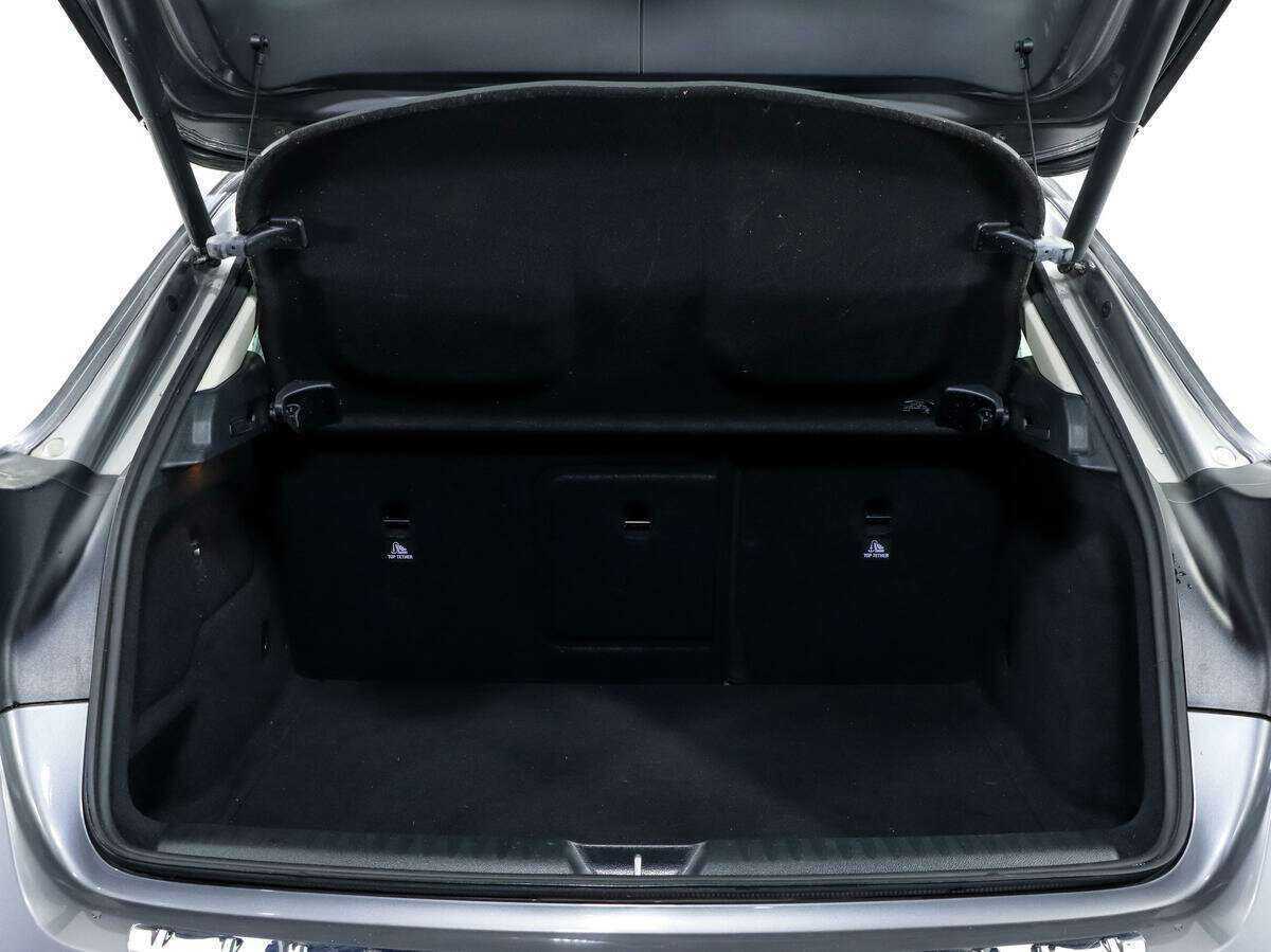 Mercedes-Benz GLA 250, 2017 Фото №17