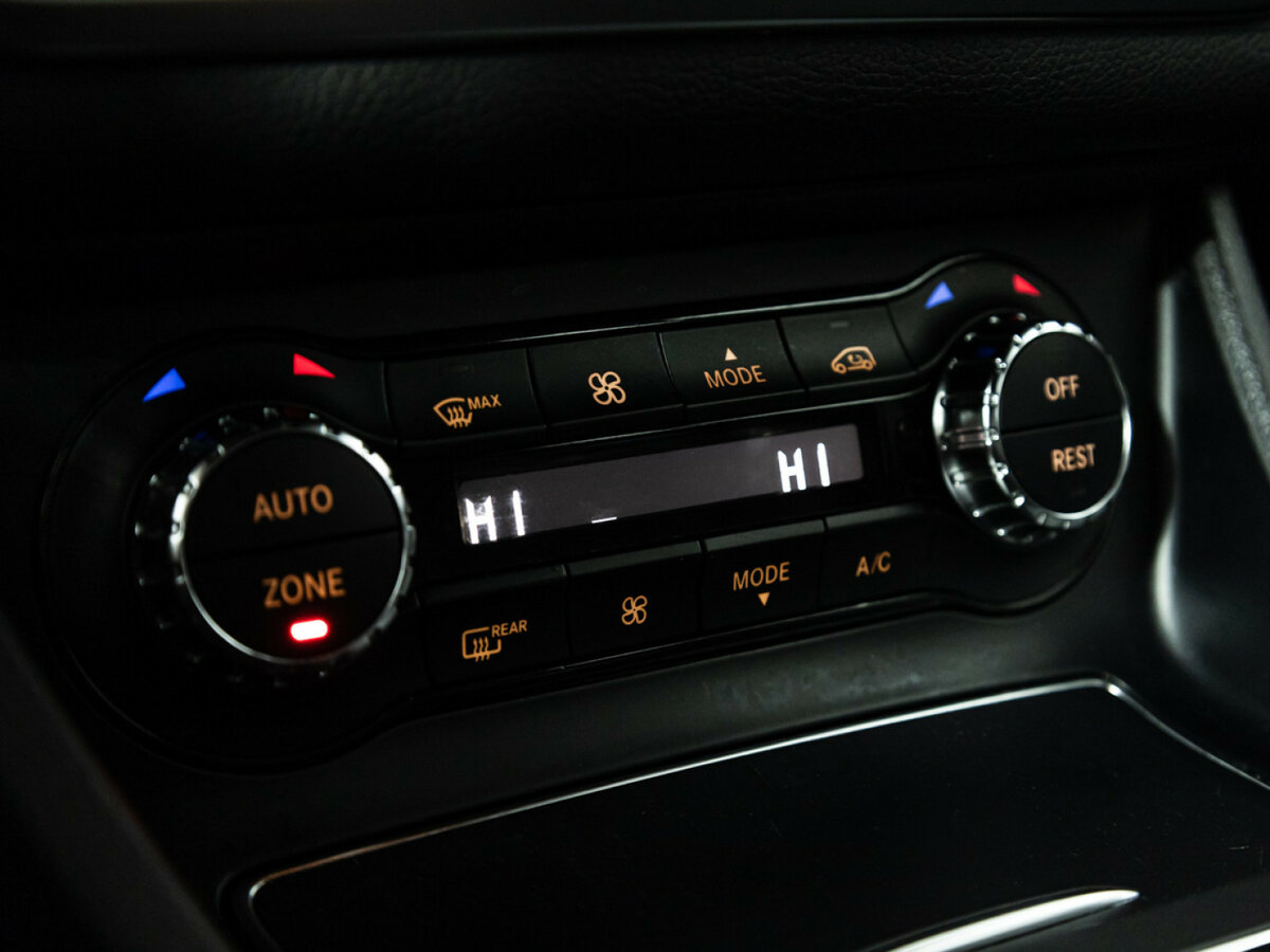 Mercedes-Benz GLA 250 I (X156) Рестайлинг, 2017 Фото №17