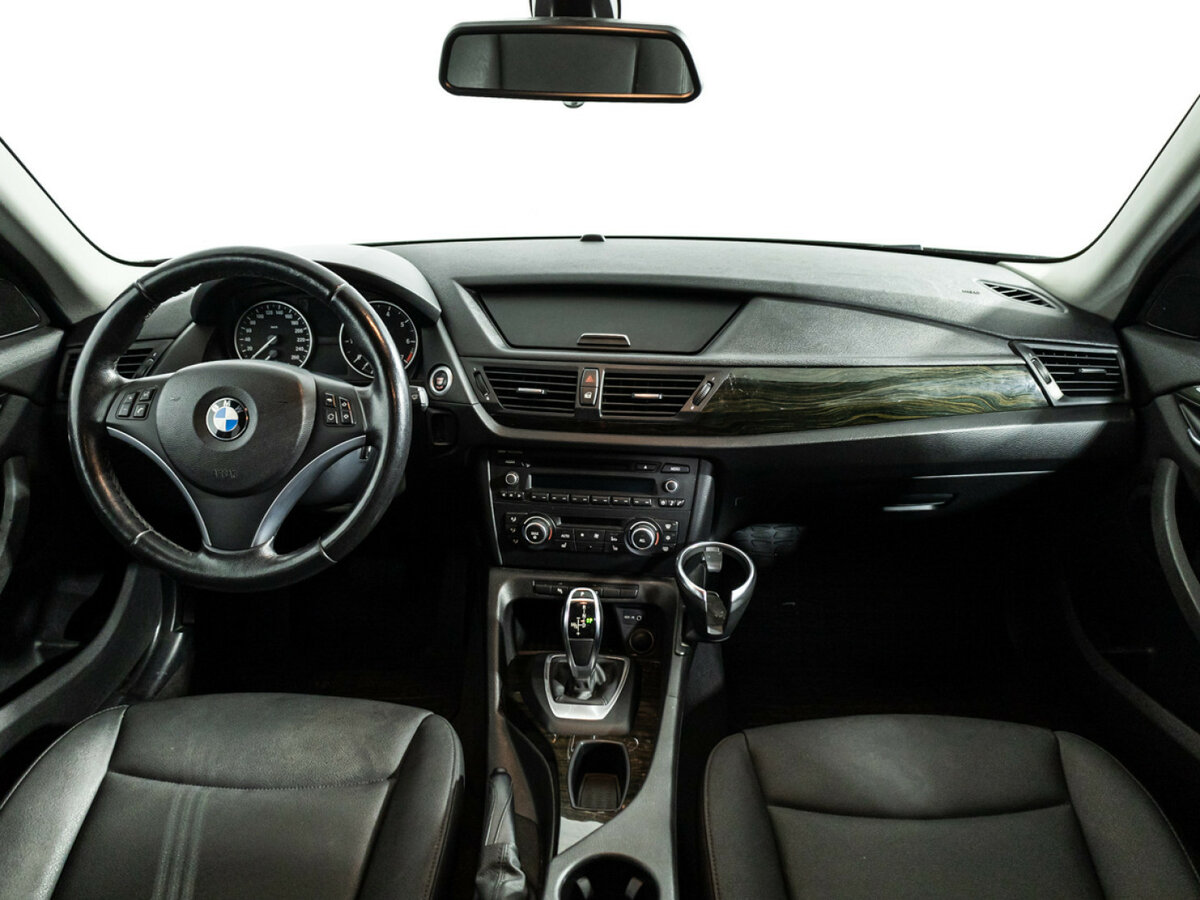 BMW X1 20i I (E84), 2012 Фото №13