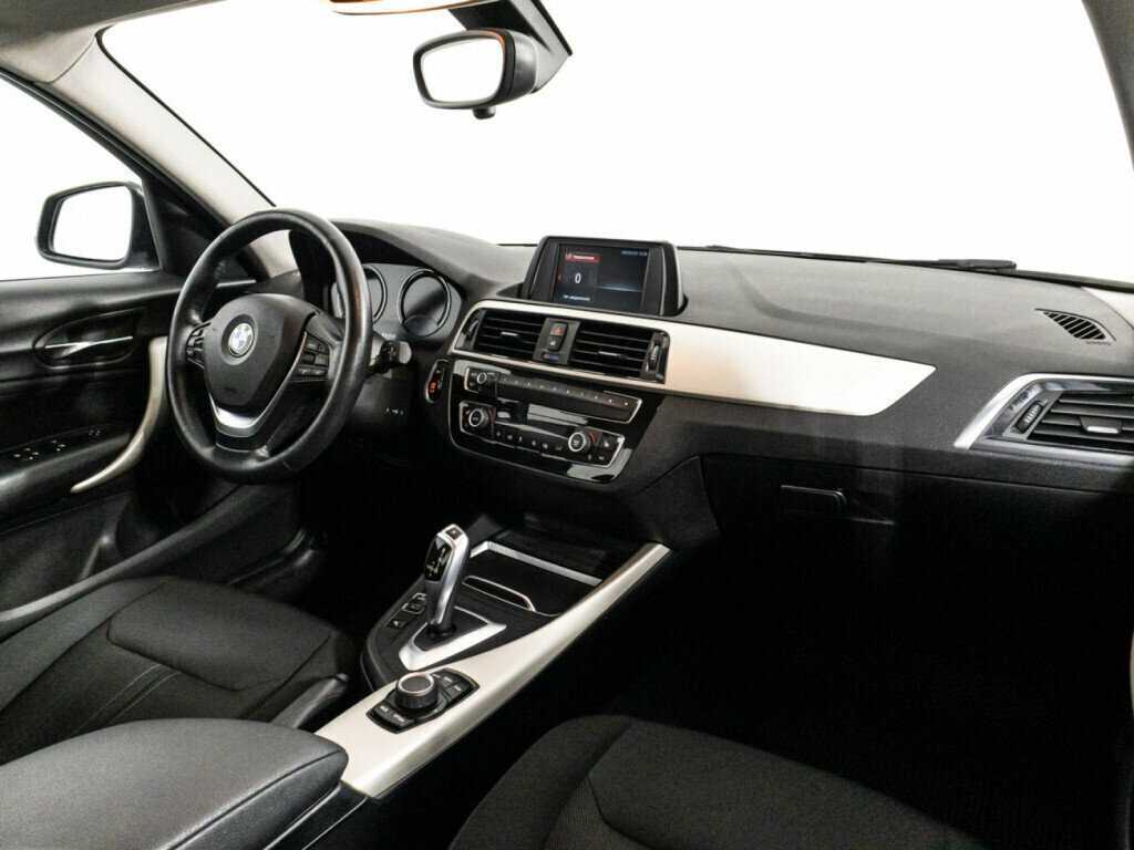 BMW 1 серии 118i, 2017 Фото №9