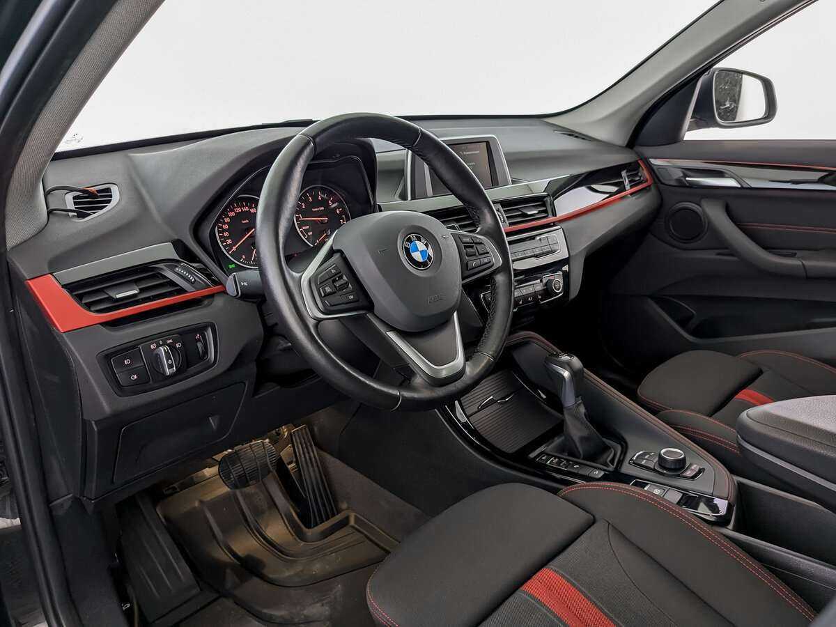 BMW X1 20i xDrive, 2017 Фото №14