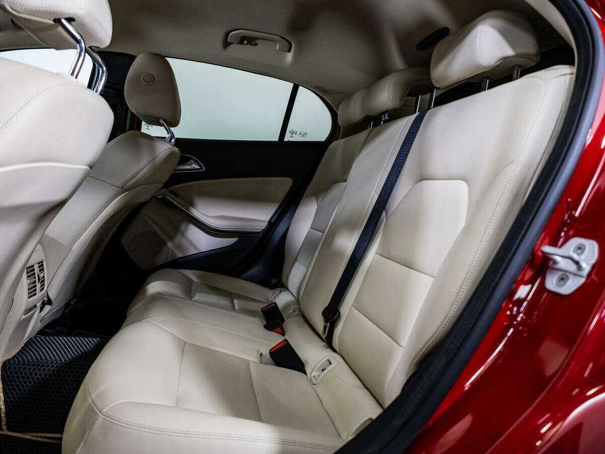 Mercedes-Benz GLA 250, 2017 Фото №9