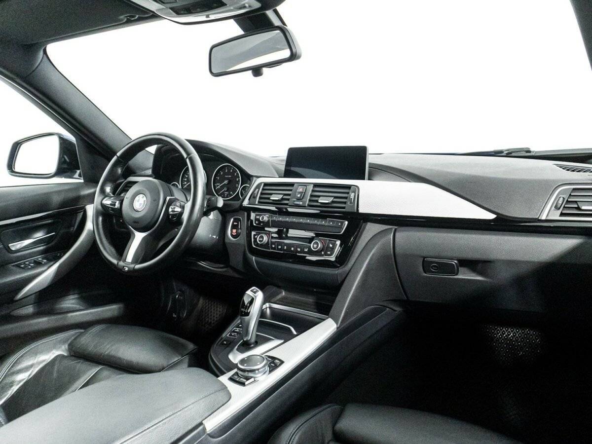BMW 3 серии 320i xDrive, 2018 Фото №9