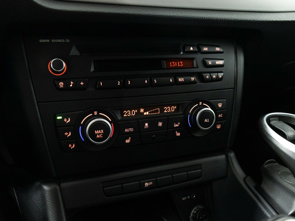 BMW X1 18i I (E84) Рестайлинг, 2013 Фото №15