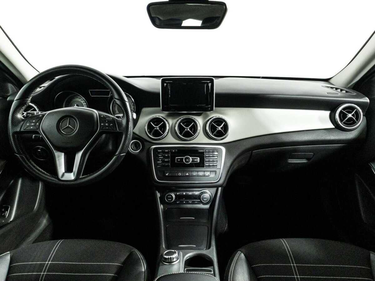 Mercedes-Benz GLA 200, 2014 Фото №13
