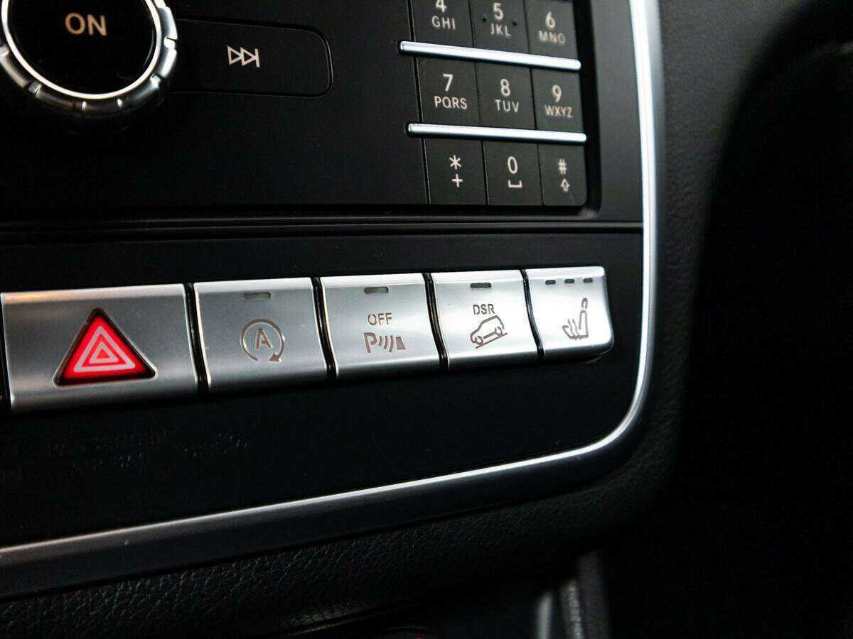 Mercedes-Benz GLA 250, 2018 Фото №17