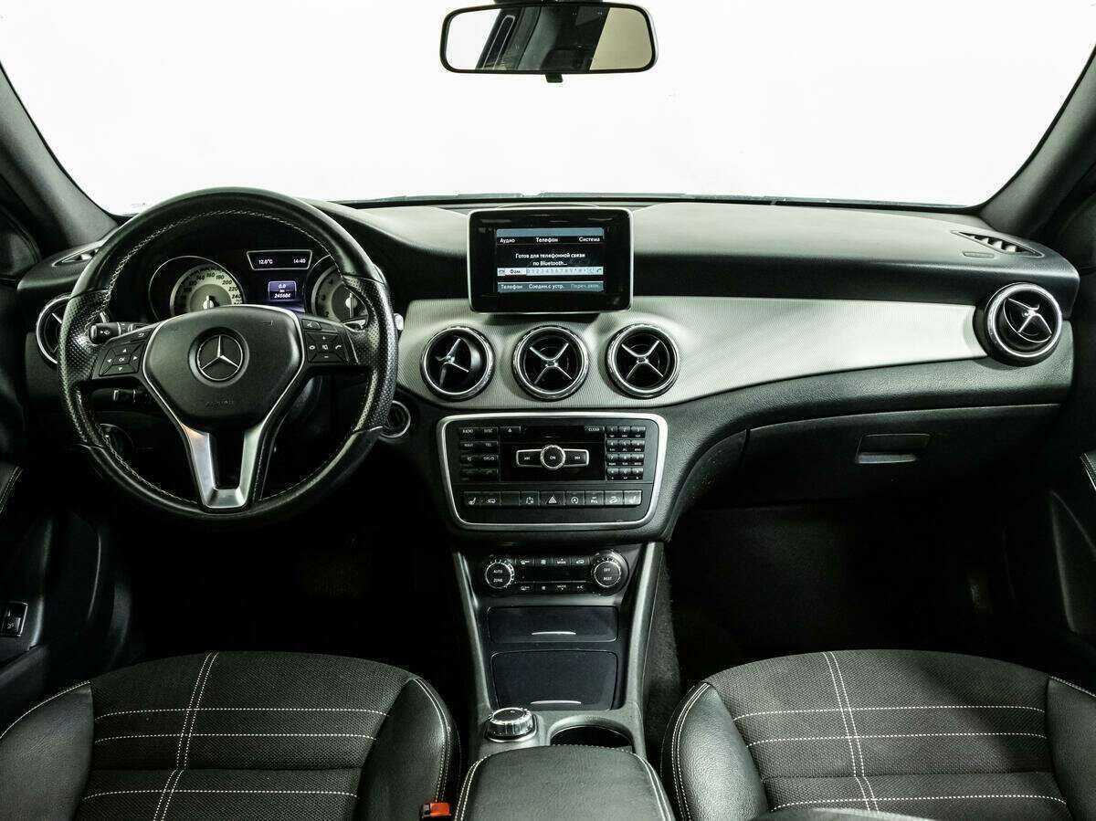 Mercedes-Benz GLA 250, 2015 Фото №13