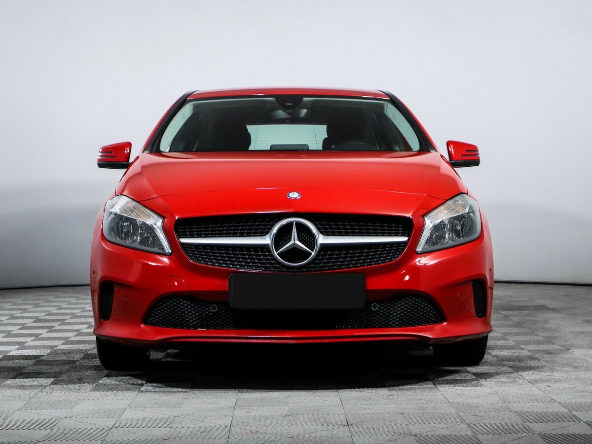 Mercedes-Benz A-Класс 180 III (W176) Рестайлинг, 2015 Фото №2