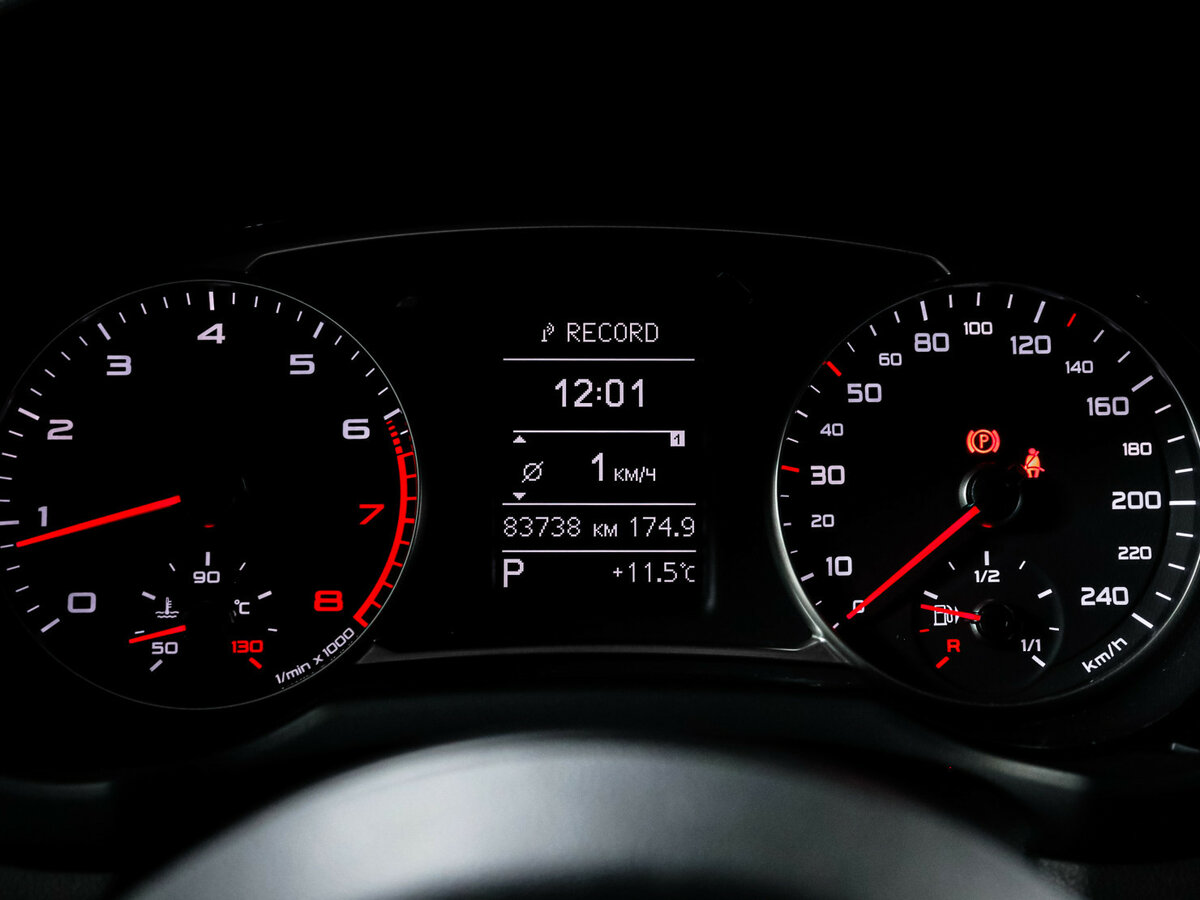 Audi A1 I (8X) Рестайлинг, 2015 Фото №9