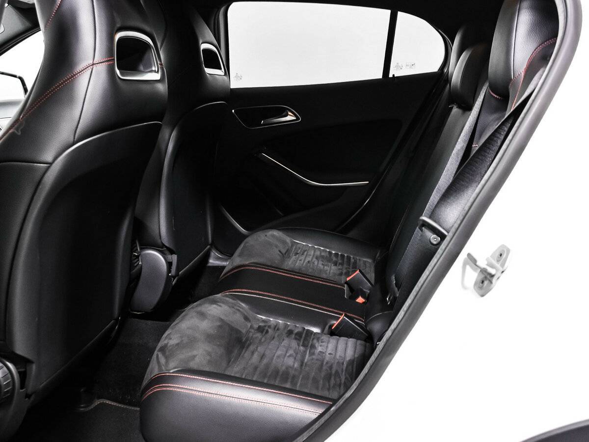 Mercedes-Benz GLA 250, 2014 Фото №13