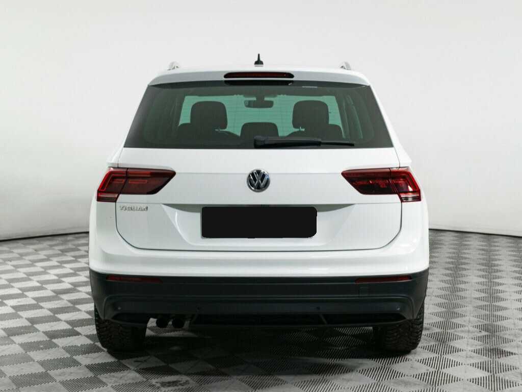 Volkswagen Tiguan, 2018 Фото №5