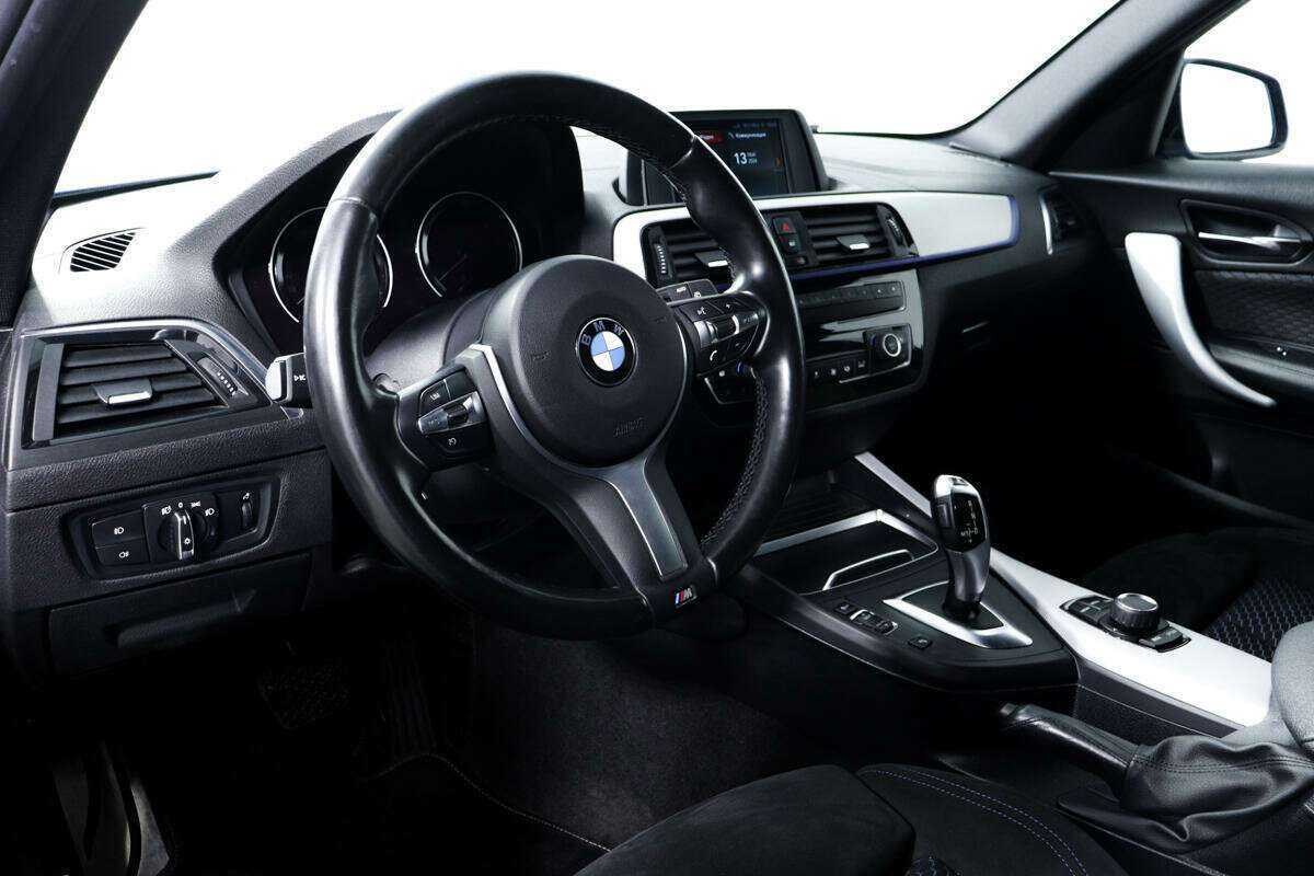 BMW 1 серии 118i, 2018 Фото №13