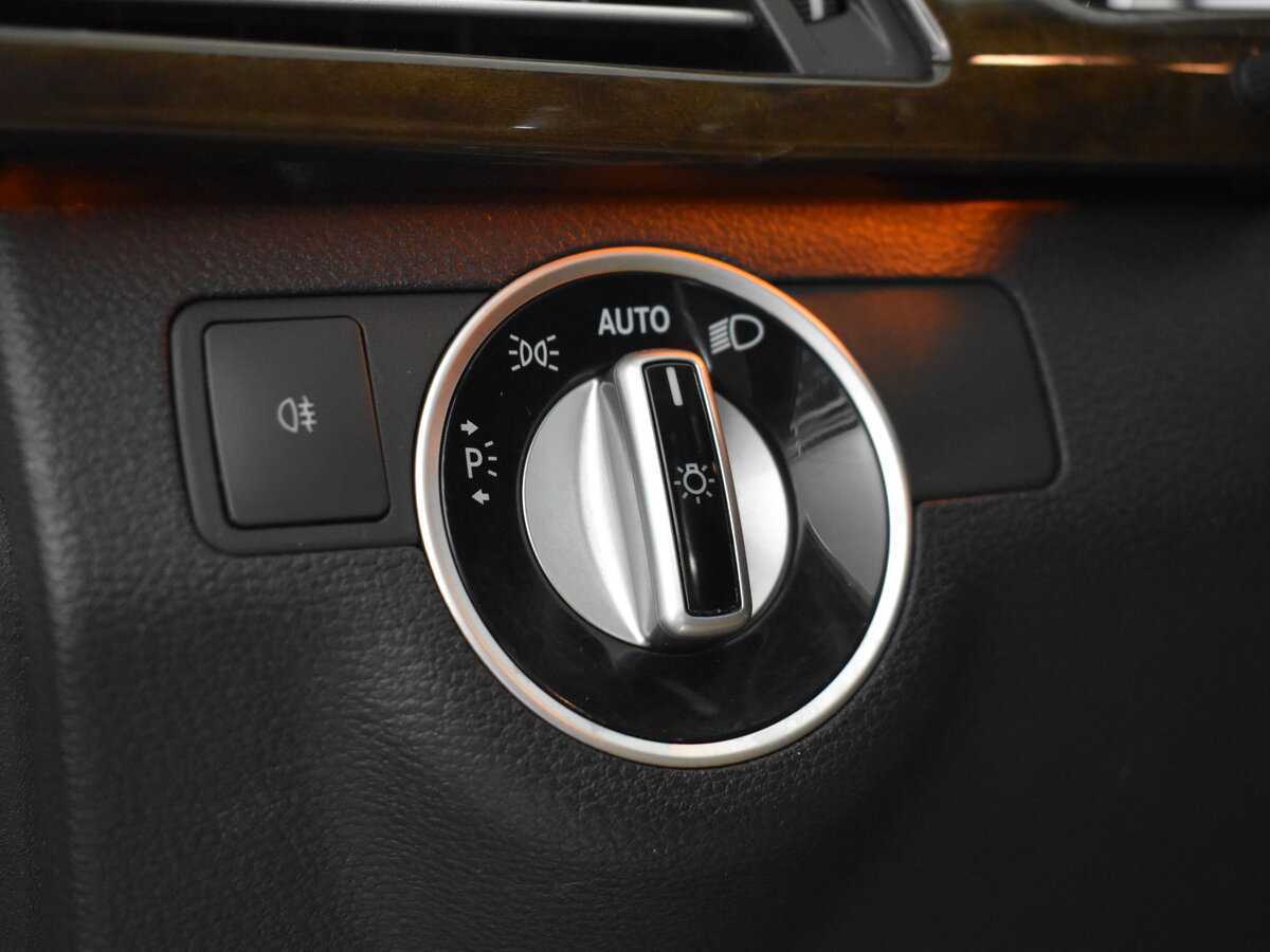 Mercedes-Benz E-Класс 200 7G-Tronic, 2012 Фото №11