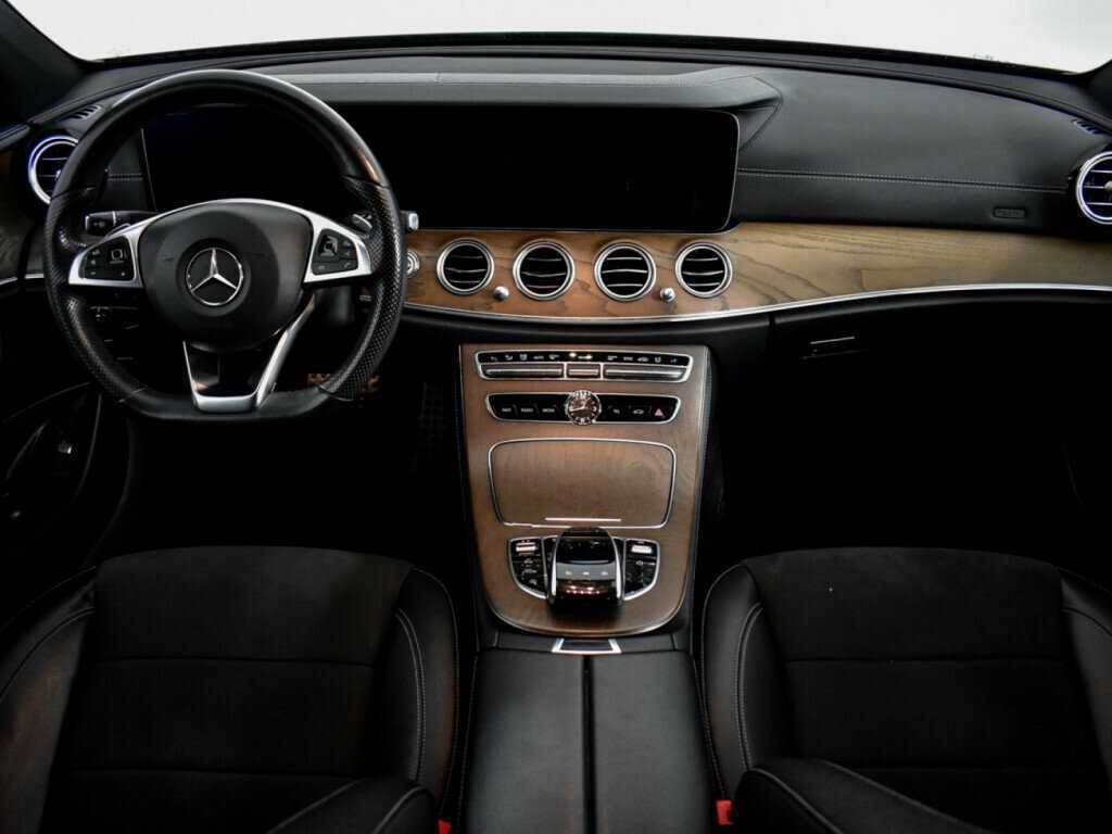 Mercedes-Benz E-Класс 200, 2017 Фото №11