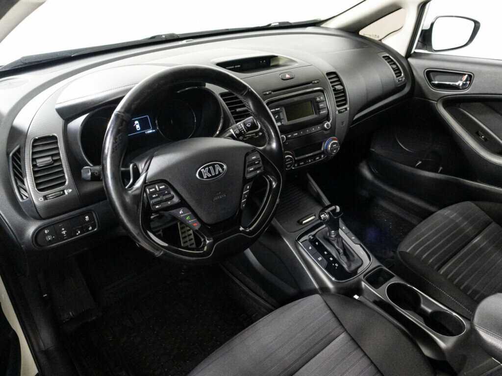 Kia Cerato, 2017 Фото №10