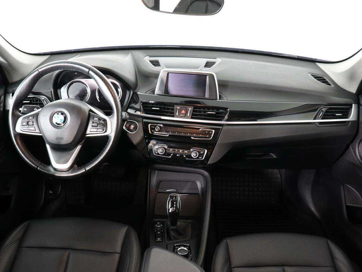 BMW X1 20i xDrive, 2018 Фото №9