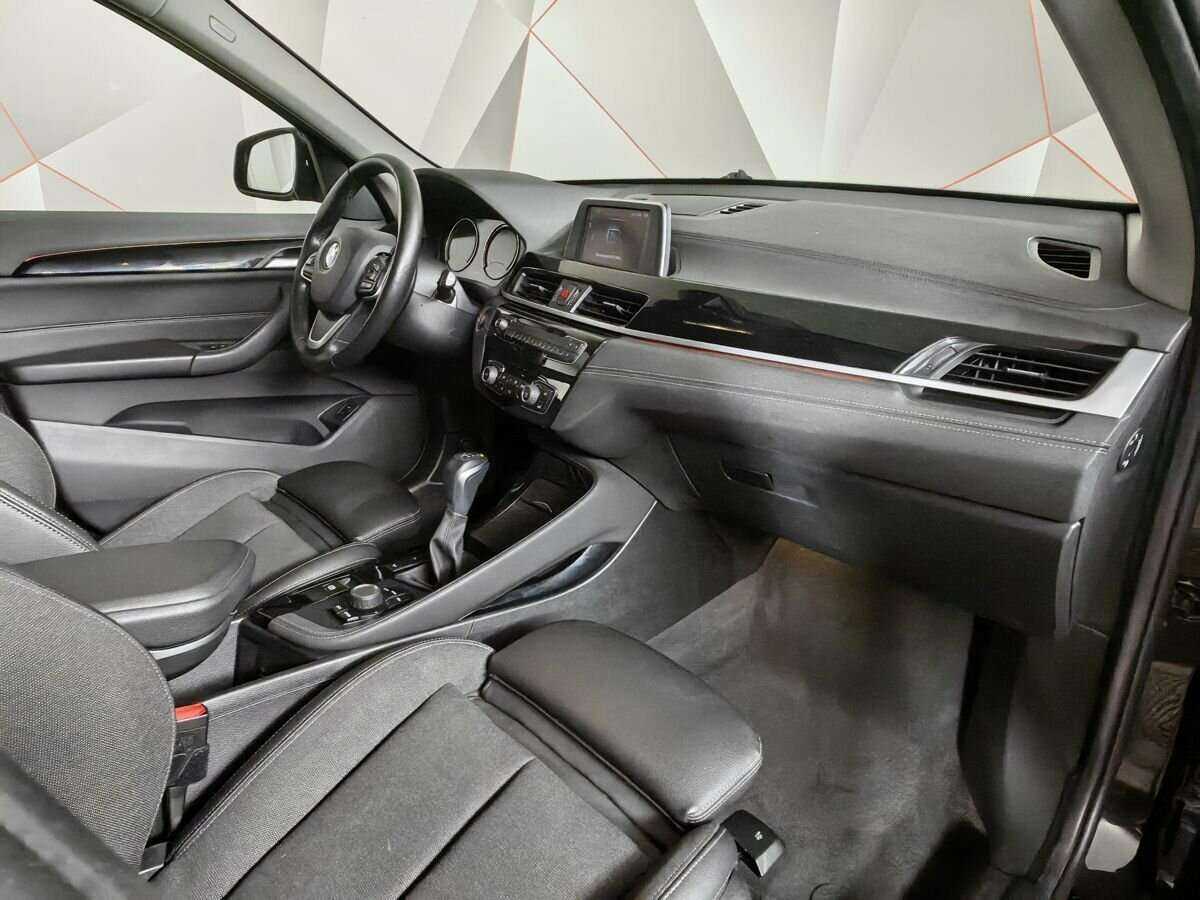 BMW X1 18d xDrive, 2020 Фото №9