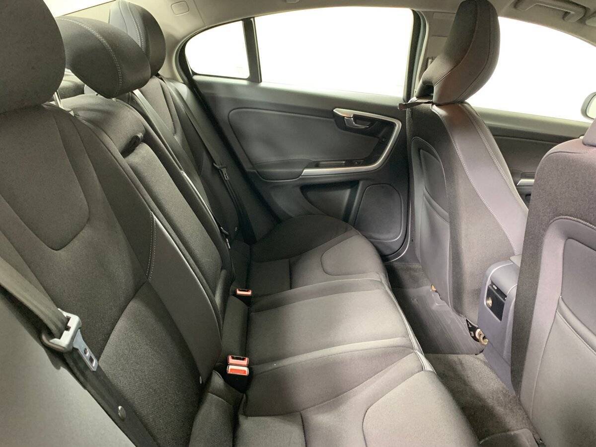 Volvo S60, 2014 Фото №17