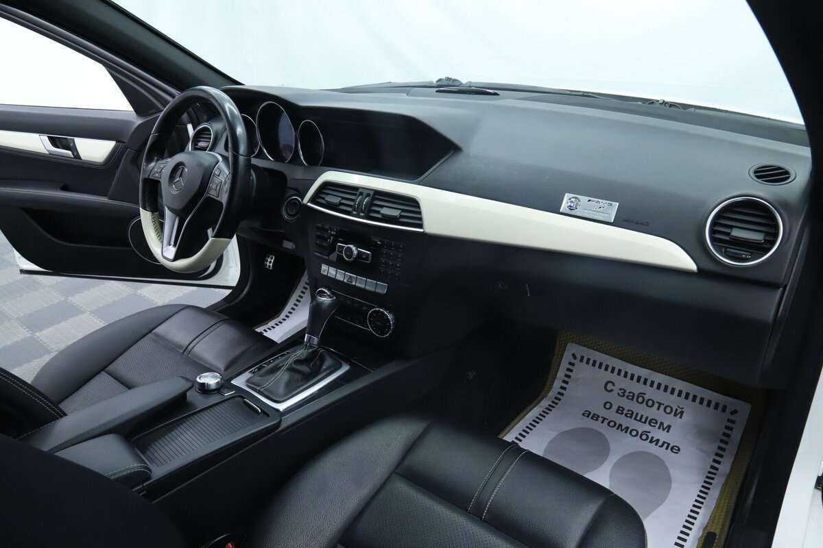Mercedes-Benz C-Класс 180, 2014 Фото №14