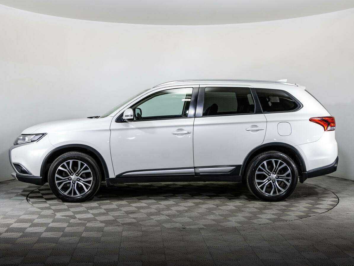 Mitsubishi Outlander, 2018 Фото №8