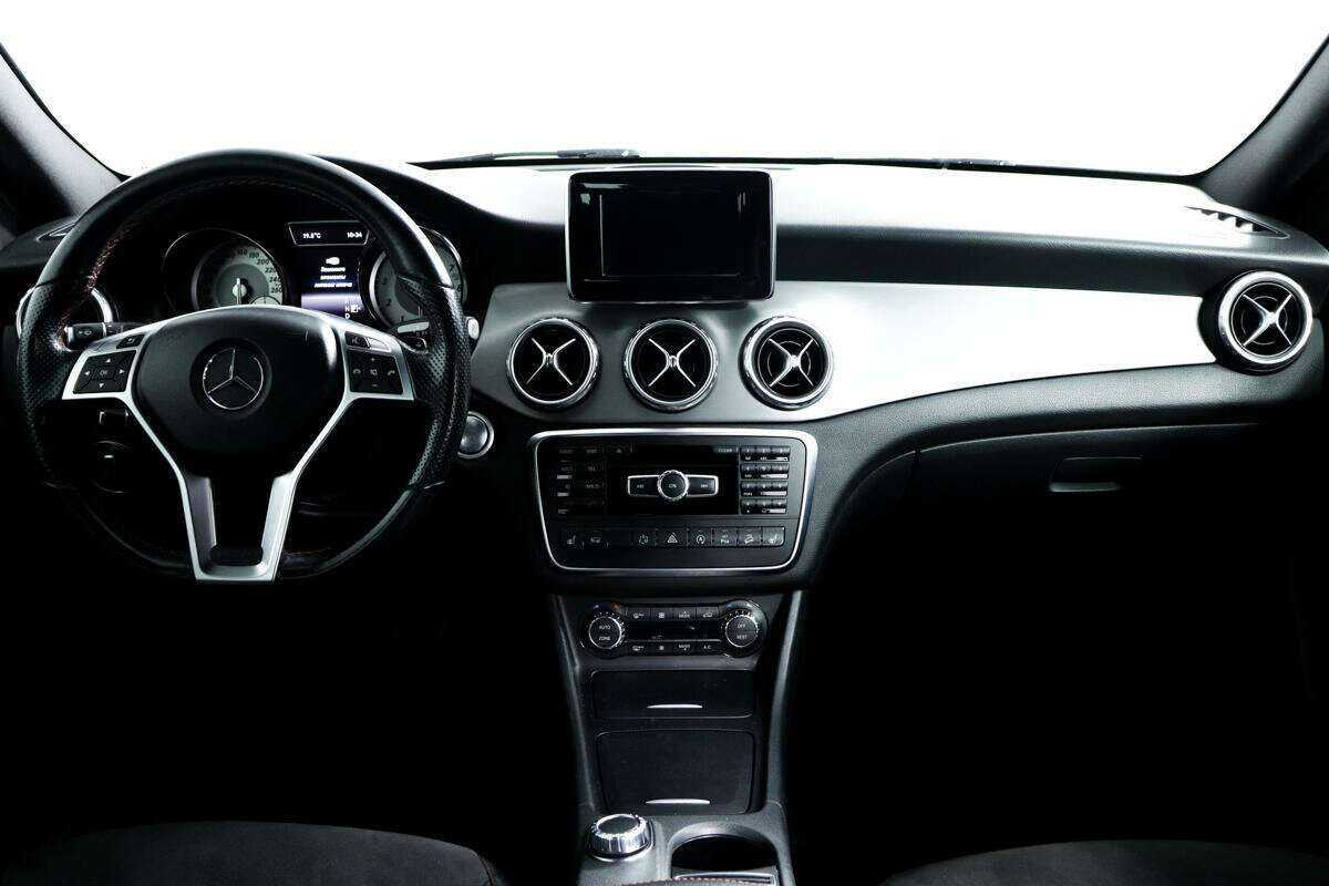 Mercedes-Benz GLA 250, 2015 Фото №11