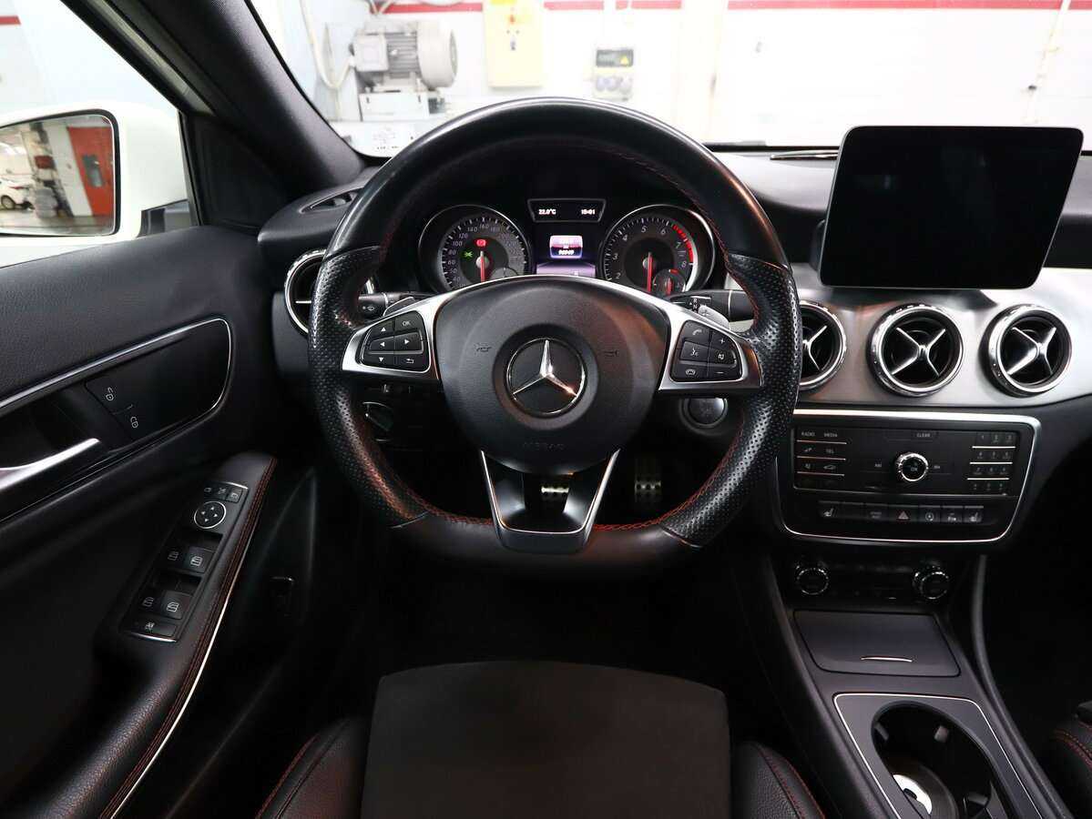 Mercedes-Benz GLA 200, 2016 Фото №18