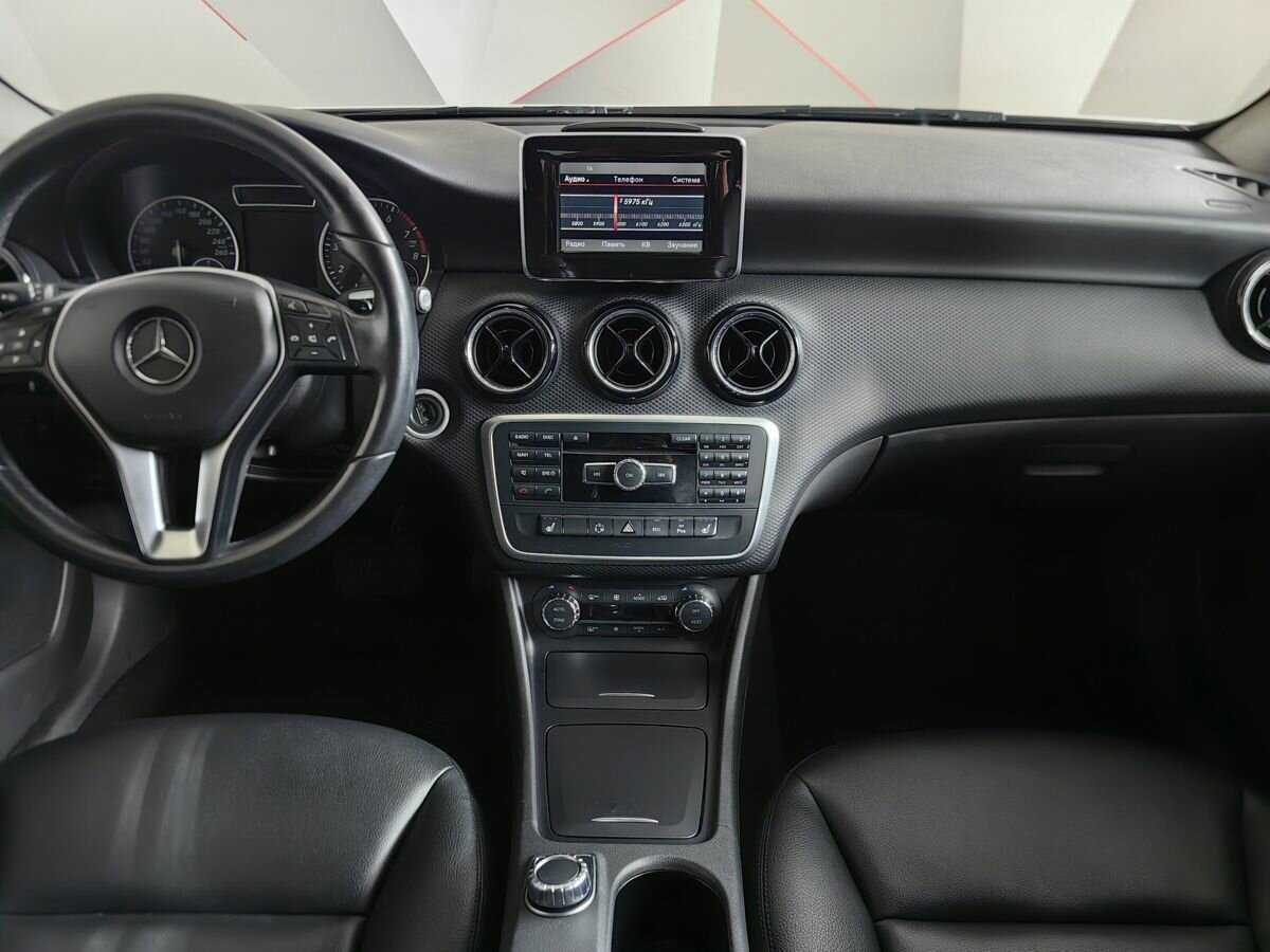Mercedes-Benz A-Класс 200, 2013 Фото №11
