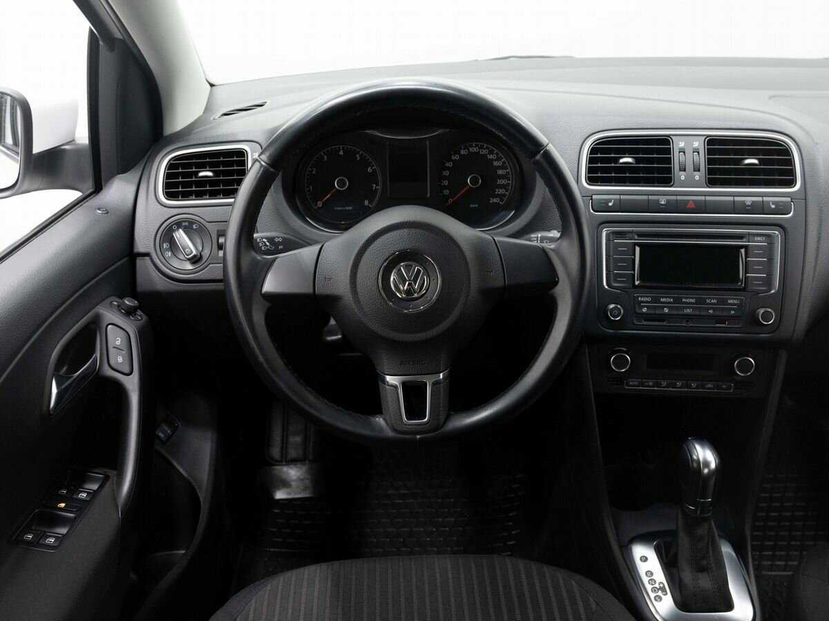 Volkswagen Polo, 2014 Фото №13