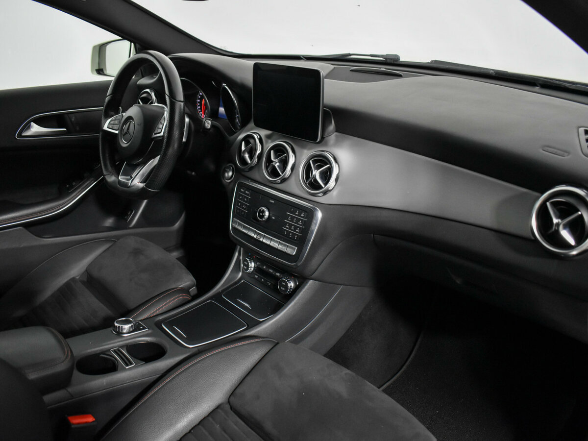 Mercedes-Benz GLA 250 I (X156) Рестайлинг, 2017 Фото №14
