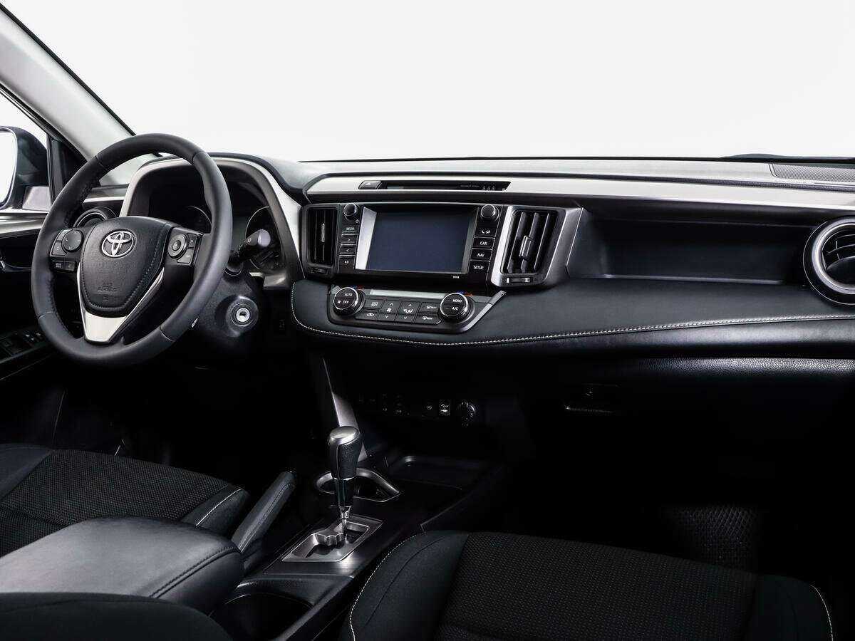 Toyota RAV4, 2017 Фото №7
