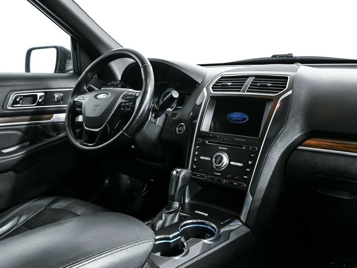 Ford Explorer, 2016 Фото №7