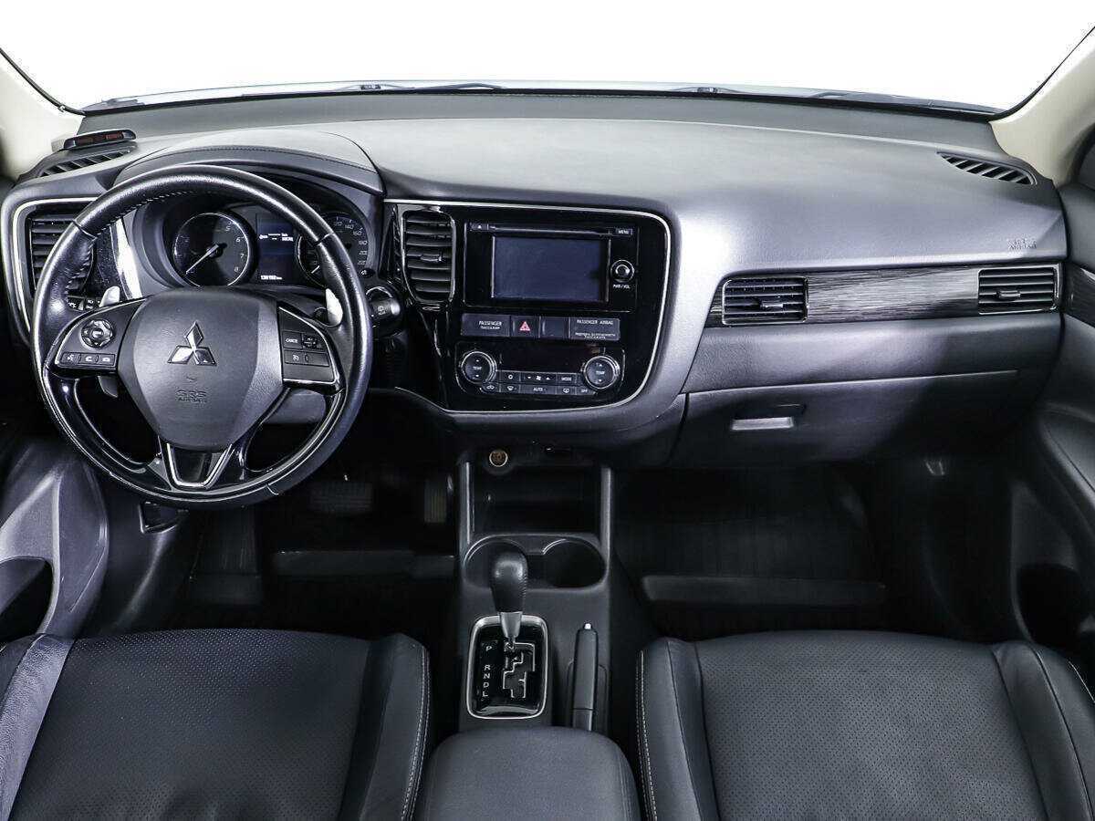 Mitsubishi Outlander, 2016 Фото №11