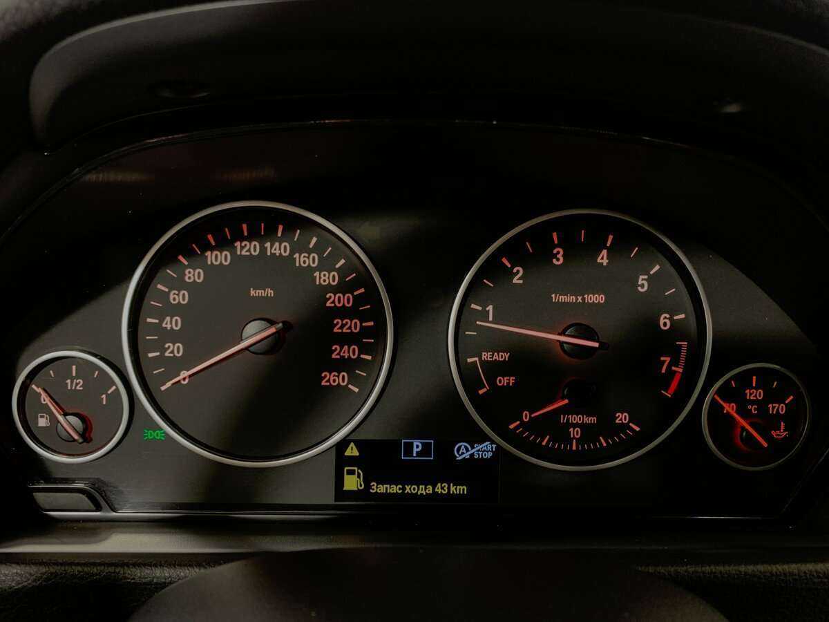 BMW 3 серии 316i, 2014 Фото №12