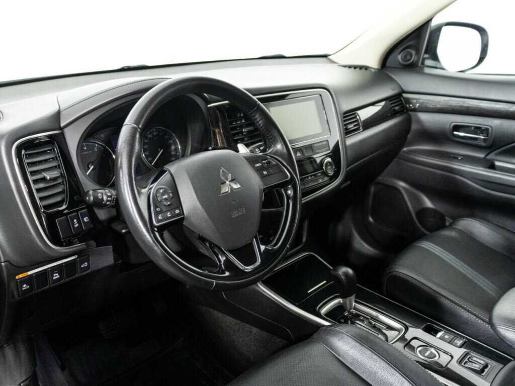 Mitsubishi Outlander, 2018 Фото №11