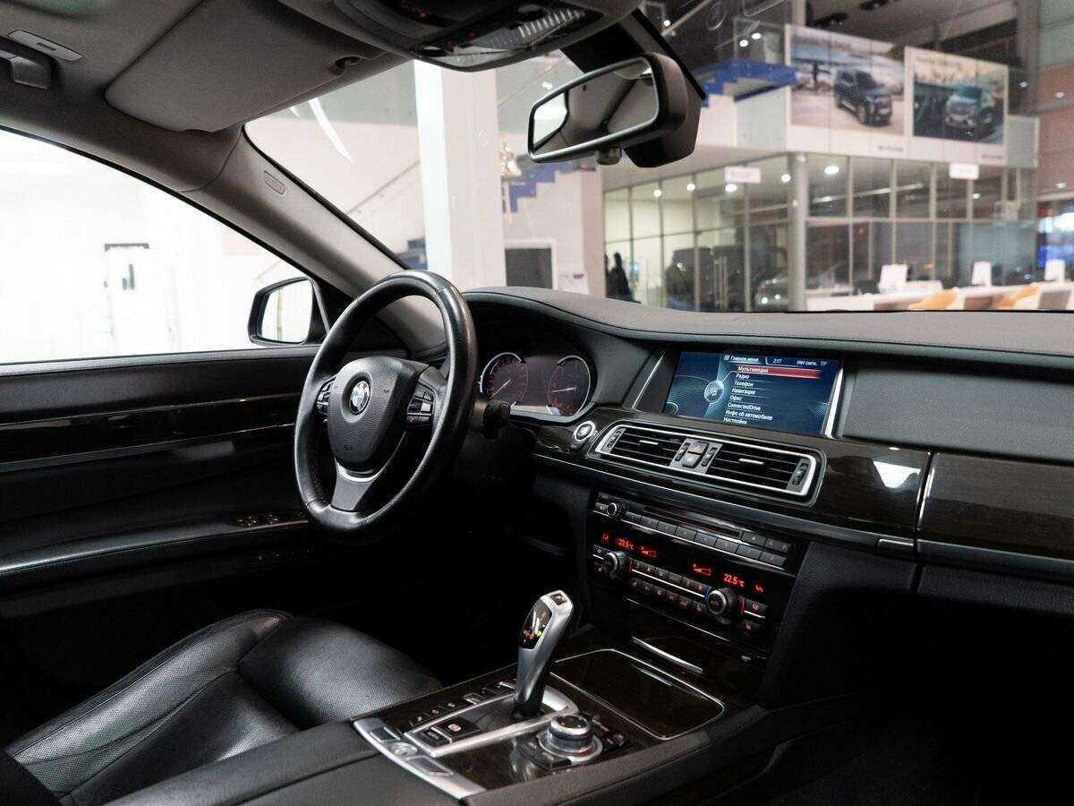 BMW 7 серии 740d xDrive, 2013 Фото №22