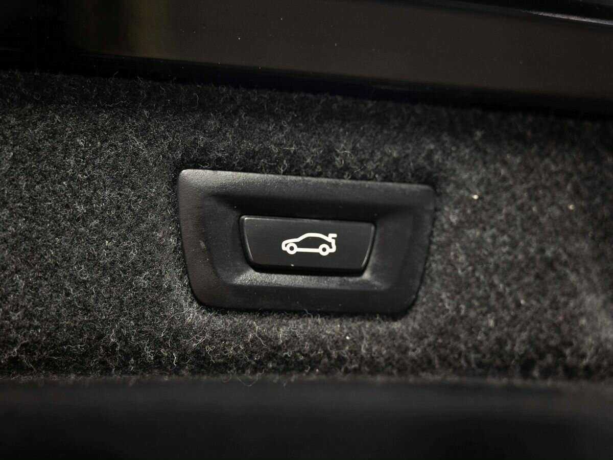 BMW 5 серии 520d xDrive, 2018 Фото №24