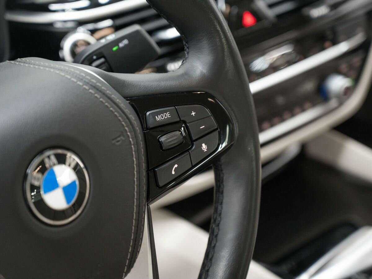 BMW 5 серии 520i, 2018 Фото №18