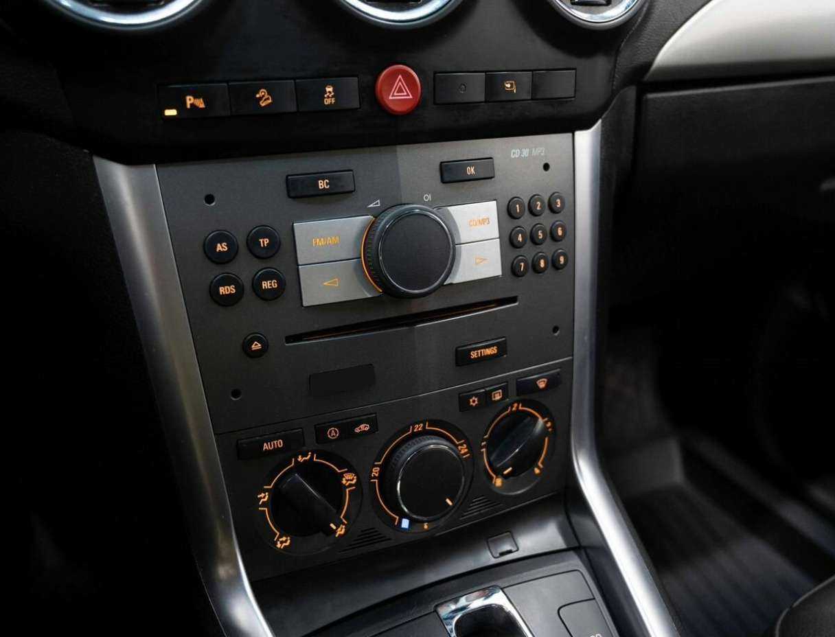 Opel Antara, 2013 Фото №21