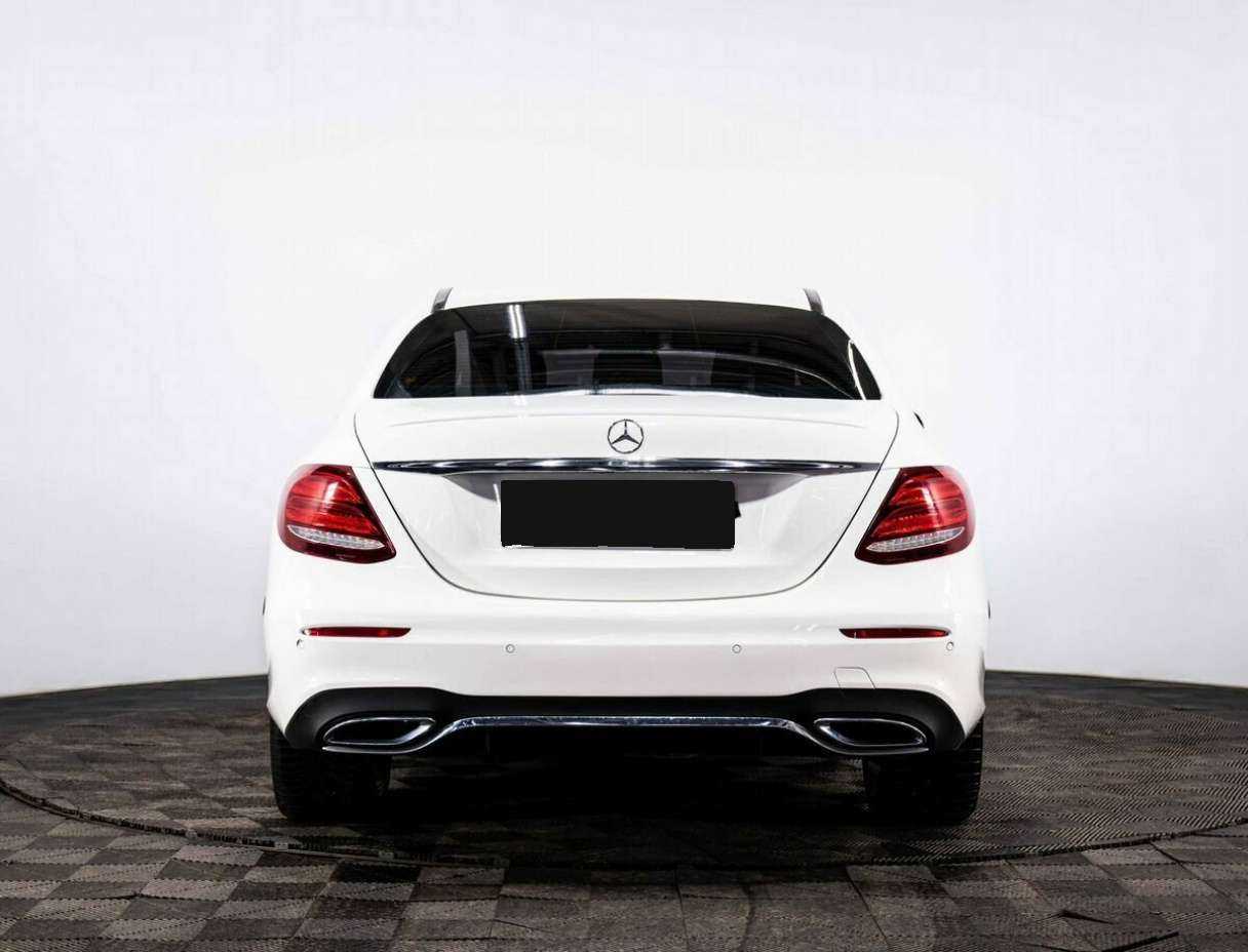 Mercedes-Benz E-Класс 220 d, 2018 - 119 000 км. | Фото №5