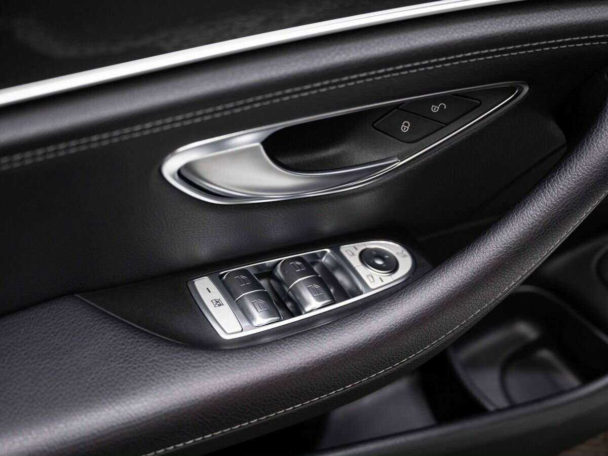 Mercedes-Benz E-Класс 220 d, 2018 Фото №23