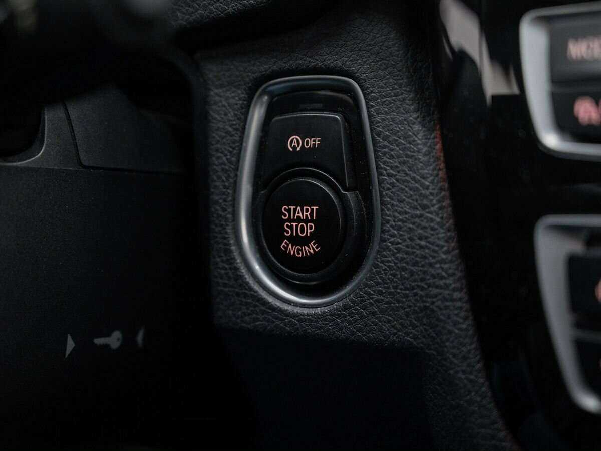 BMW 3 серии 320i, 2015 Фото №22