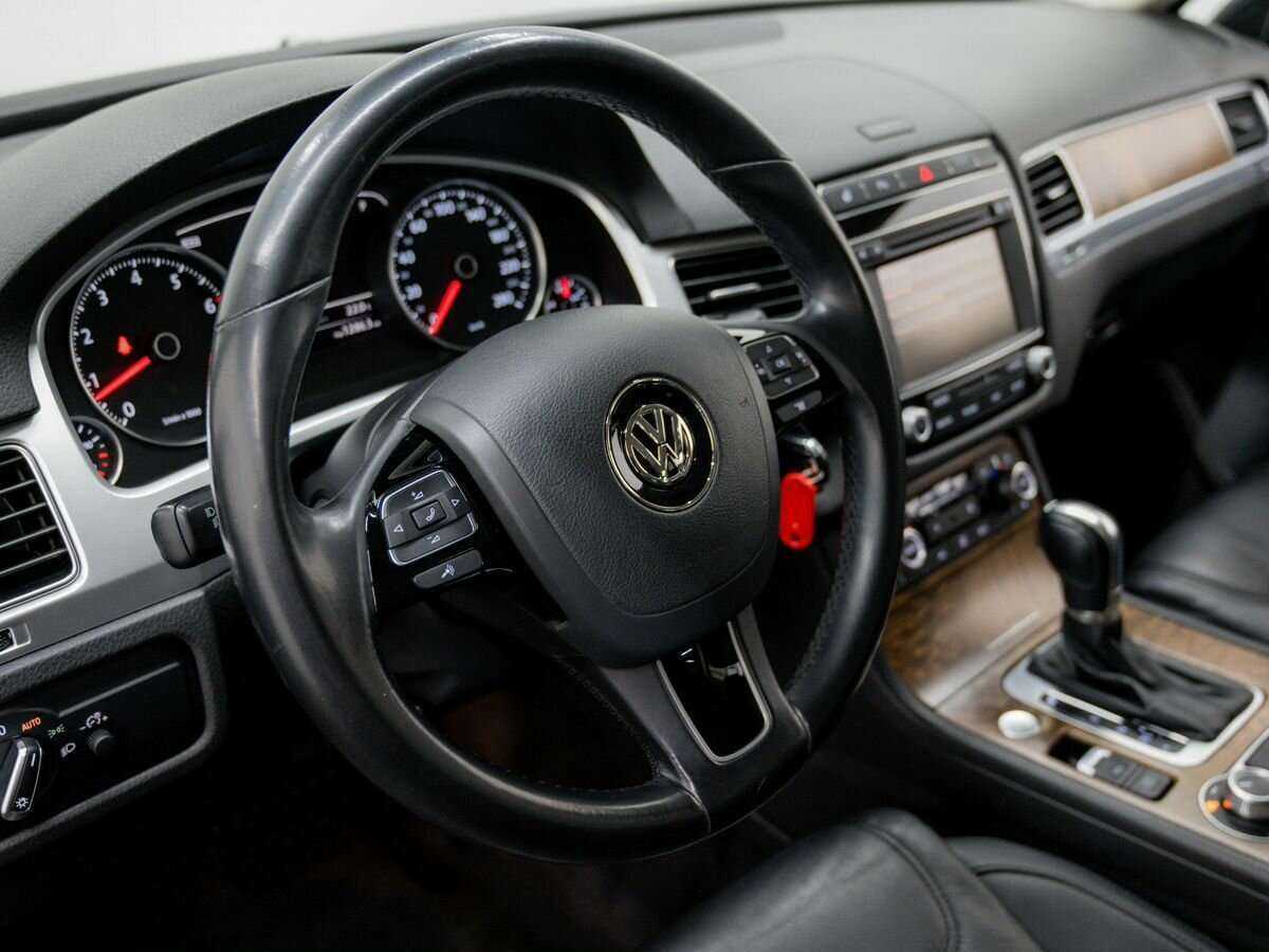 Volkswagen Touareg, 2015 Фото №18